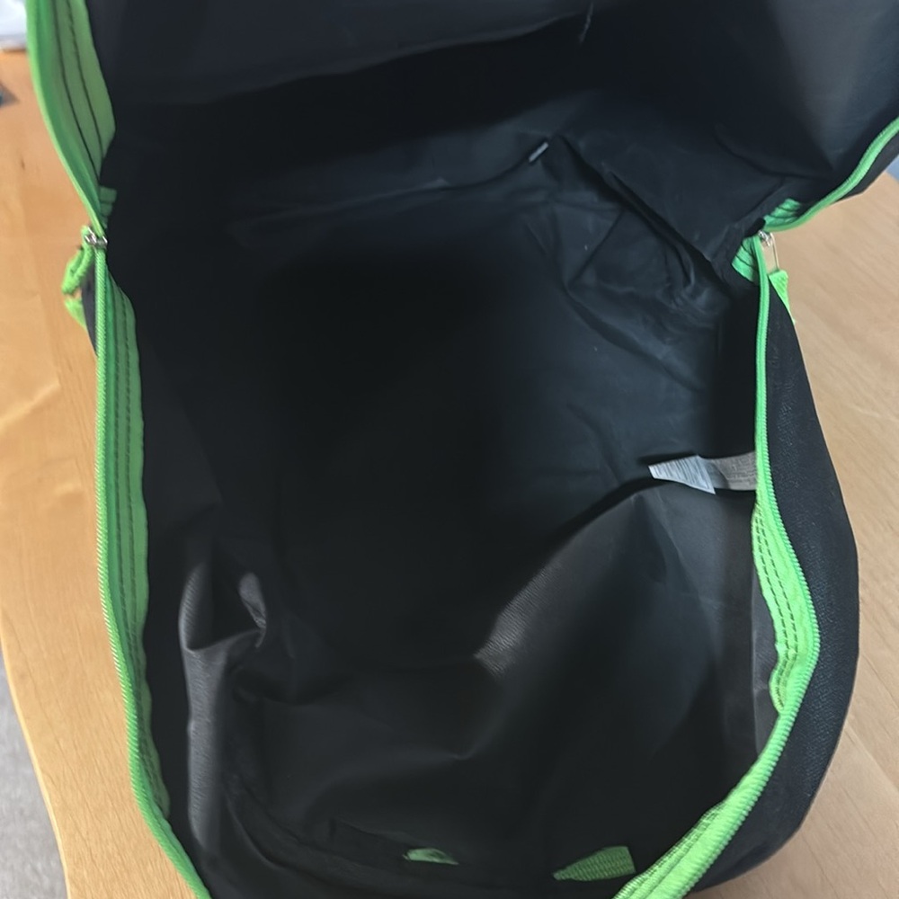 NWOT Trailmaker backpack - Picture 3 of 5